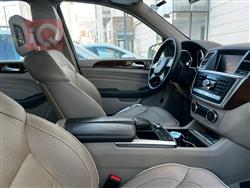 مرسيدس بنز ام ال- كلاس